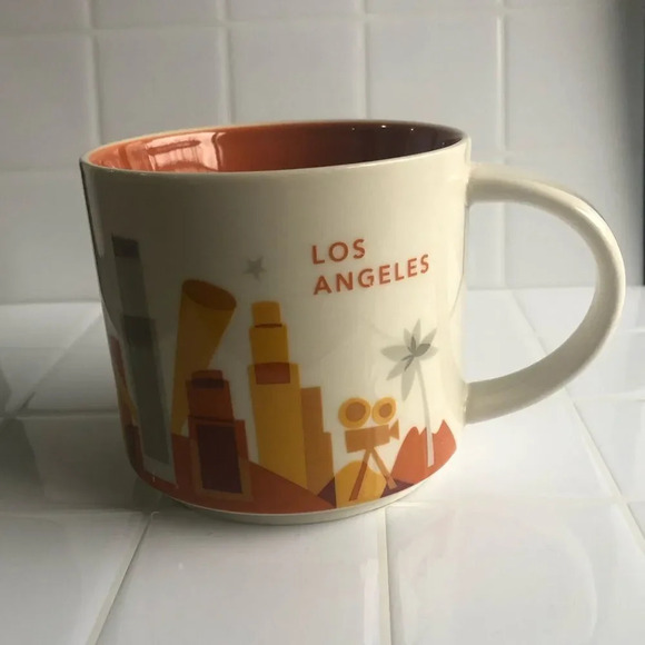 ⭐️Host Pick⭐️ Starbucks Los Angeles (LA) Collectors Mug - Picture 1 of 7